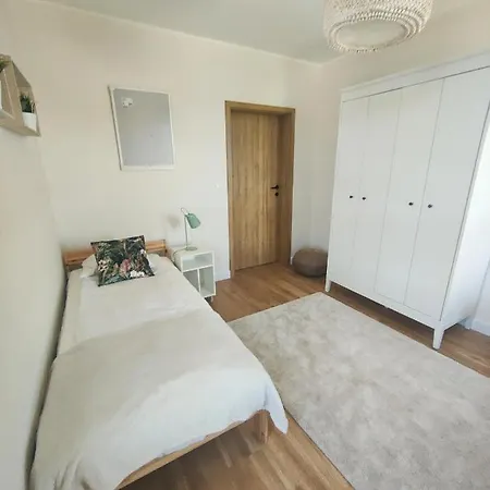M&k Apartament Kwiatowa דירה