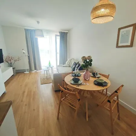 דירה M&k Apartament Kwiatowa גדנסק